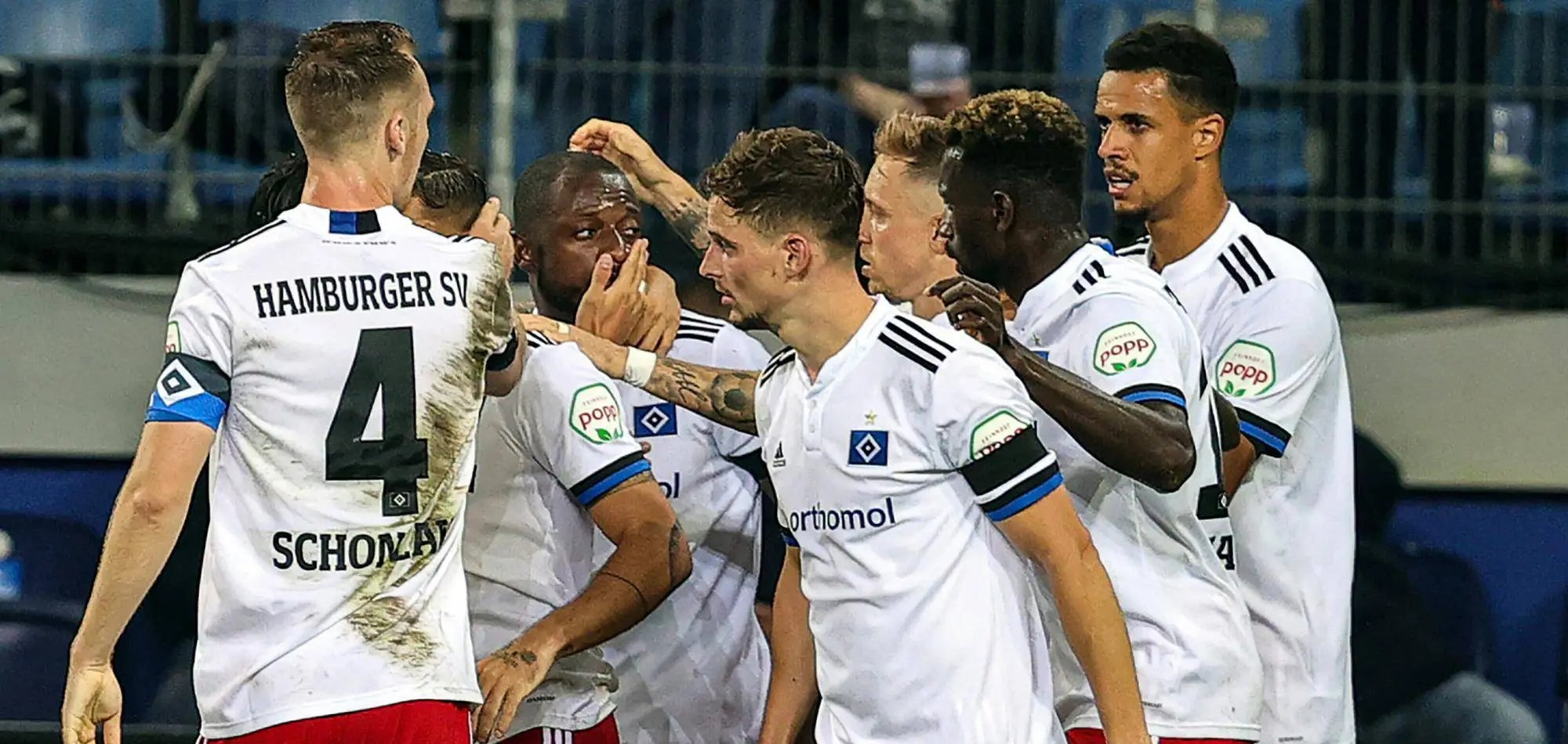 包含汉堡队风采依旧，再获一场胜利的词条