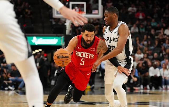 关于比赛战术大胆调整，带领球队实现逆袭的信息