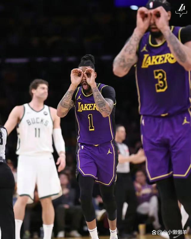 关于比赛战术大胆调整，带领球队实现逆袭的信息